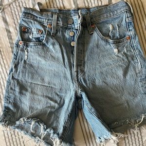 Levi’s shorts